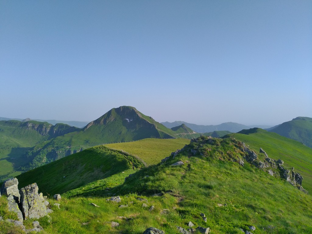 guide randonnée accompagnateur montagne cantal